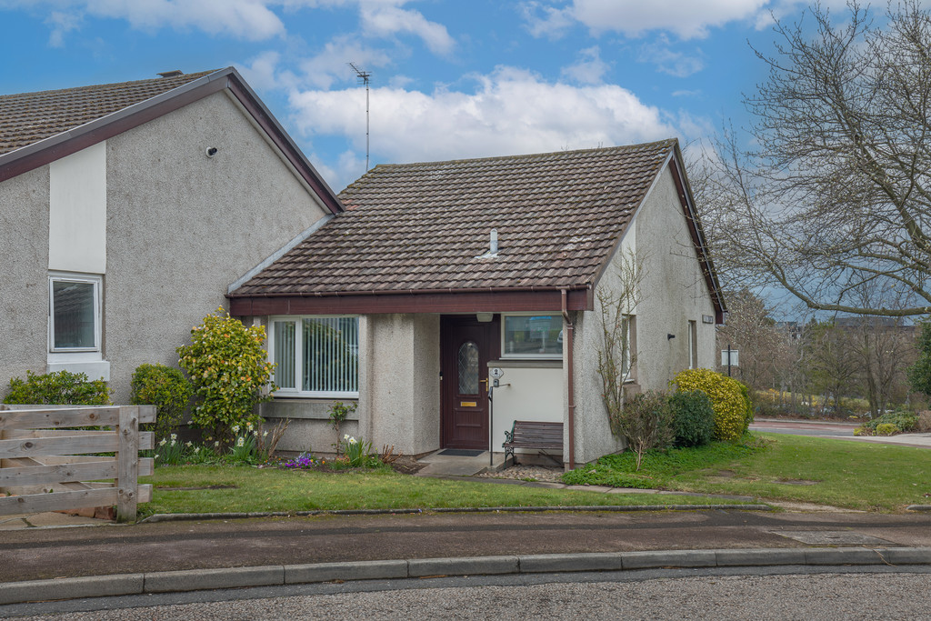 1 bed Semi-detached bungalow for rent in Aberdeen. From Martin & Co - Aberdeen