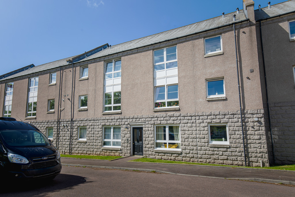 2 bed Apartment for rent in Aberdeen. From Martin & Co - Aberdeen