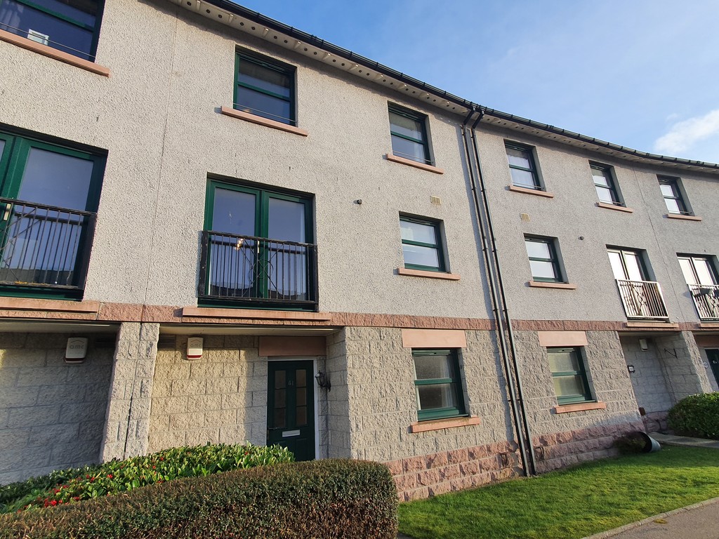 4 bed Town House for rent in Bucksburn. From Martin & Co - Aberdeen