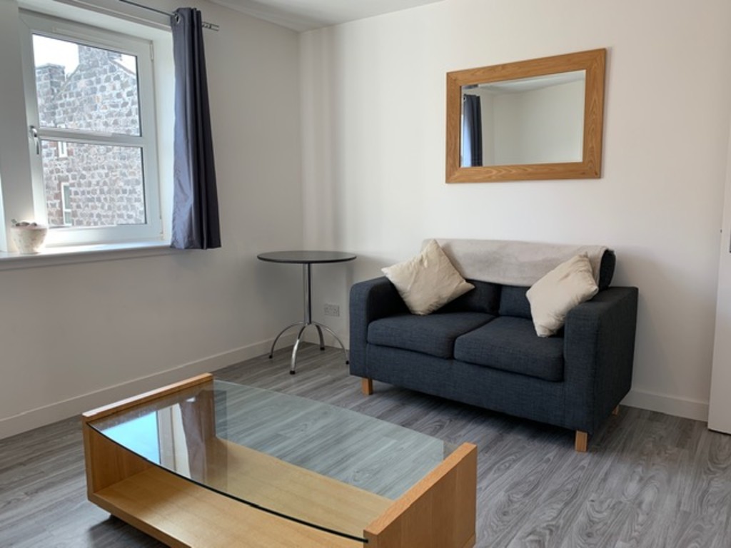 2 bed 1st Floor Flat for rent in Aberdeen. From Martin & Co - Aberdeen 2 bed 1st Floor Flat for rent in Aberdeen. From Martin & Co - Aberdeen