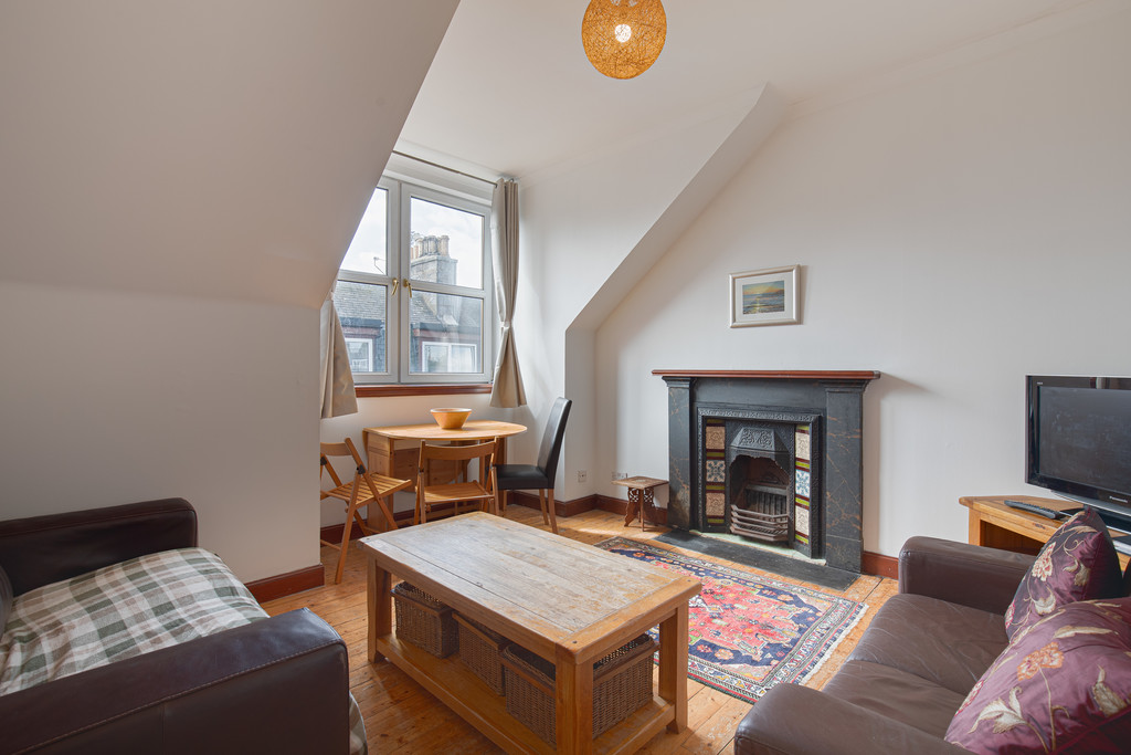 2 bed 1st Floor Flat for rent in Aberdeen. From Martin & Co - Aberdeen
