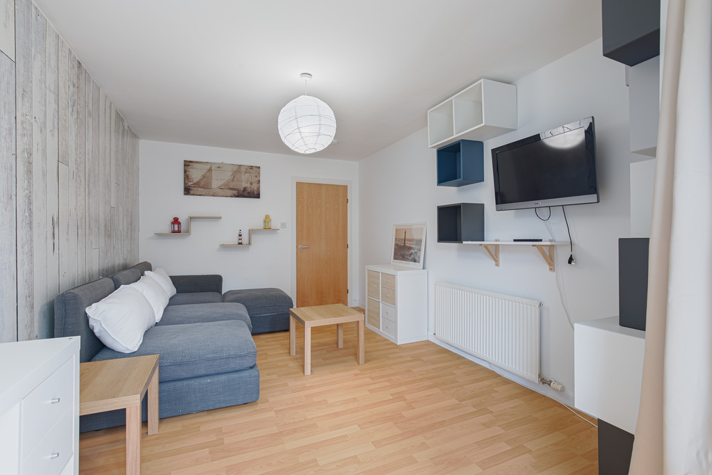 2 bed 1st Floor Flat for rent in Aberdeen. From Martin & Co - Aberdeen 2 bed 1st Floor Flat for rent in Aberdeen. From Martin & Co - Aberdeen