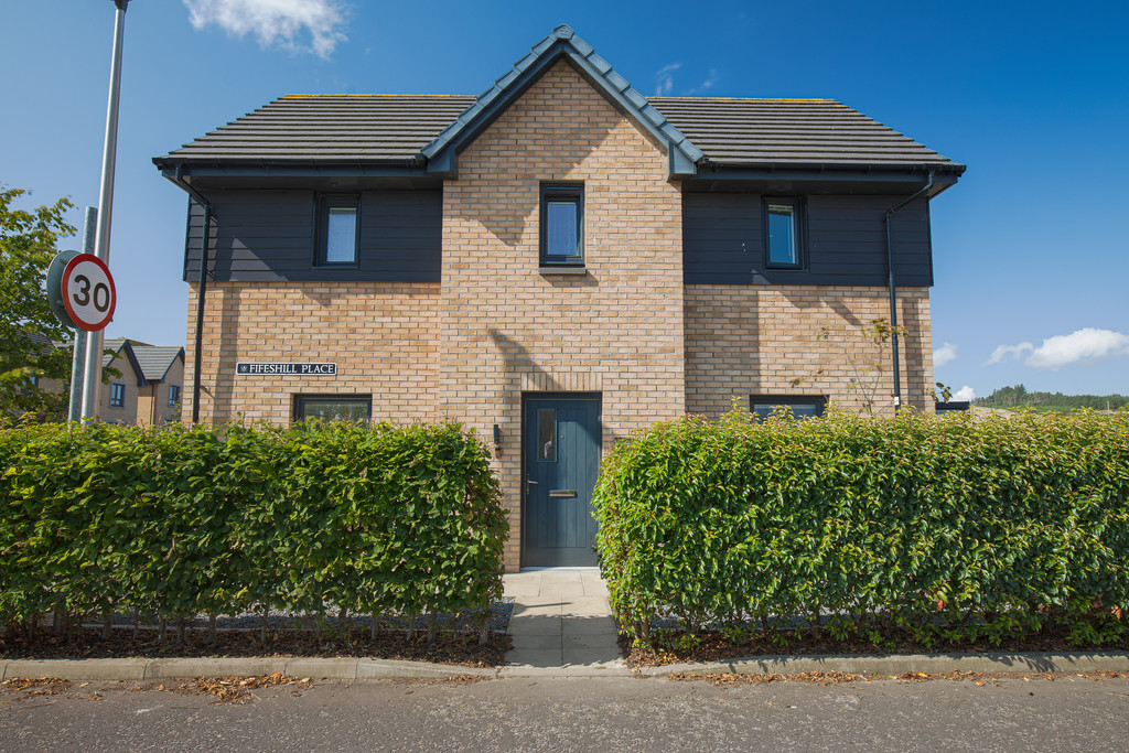 3 bed Detached for rent in Kingswells. From Martin & Co - Aberdeen 3 bed Detached for rent in Kingswells. From Martin & Co - Aberdeen