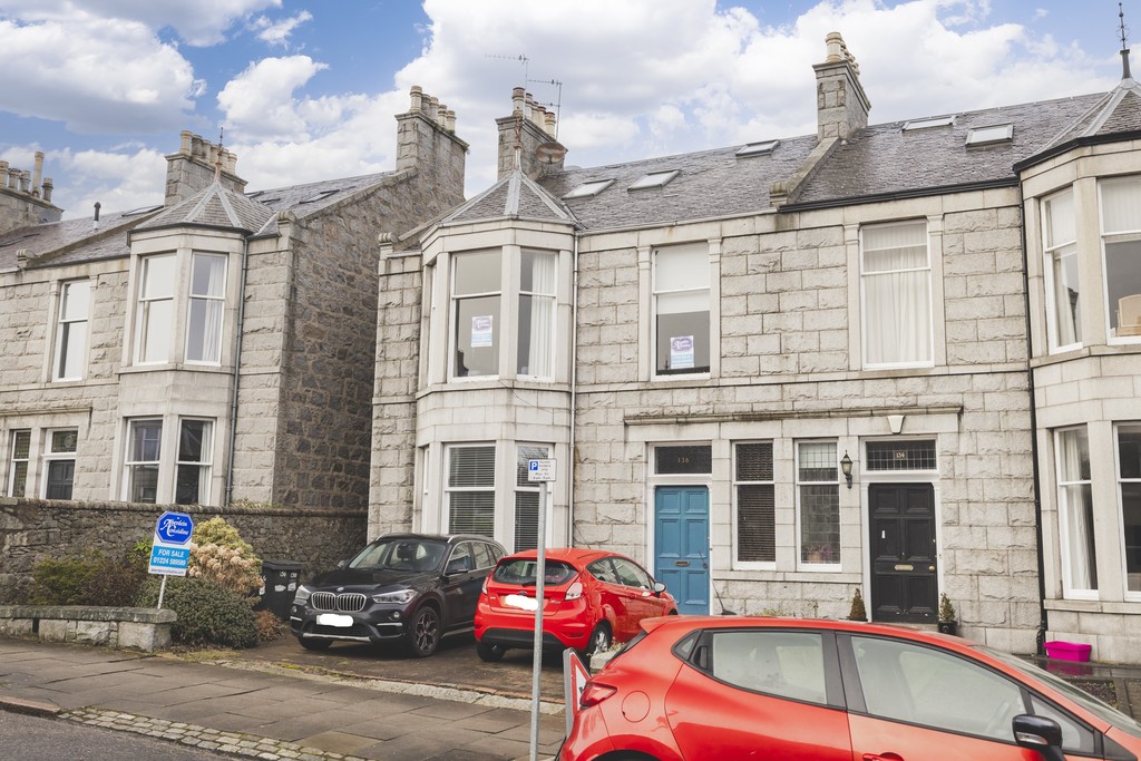4 bed Annexe for rent in Aberdeen. From Martin & Co - Aberdeen 4 bed Annexe for rent in Aberdeen. From Martin & Co - Aberdeen