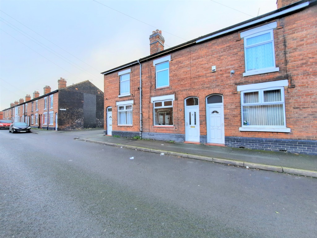 2 bed Mid Terraced House for rent in Cheshire. From Martin & Co - Crewe