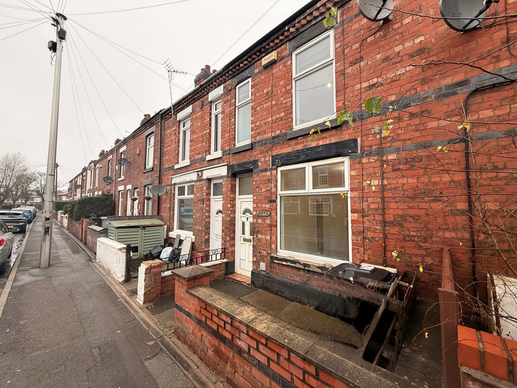 2 bed Mid Terraced House for rent in Cheshire. From Martin & Co - Crewe