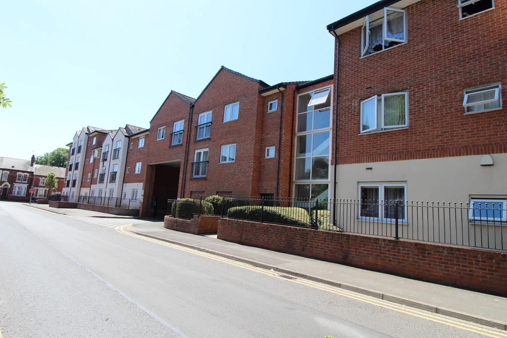 2 bed Apartment for rent in Coppenhall Moss. From Martin & Co - Crewe