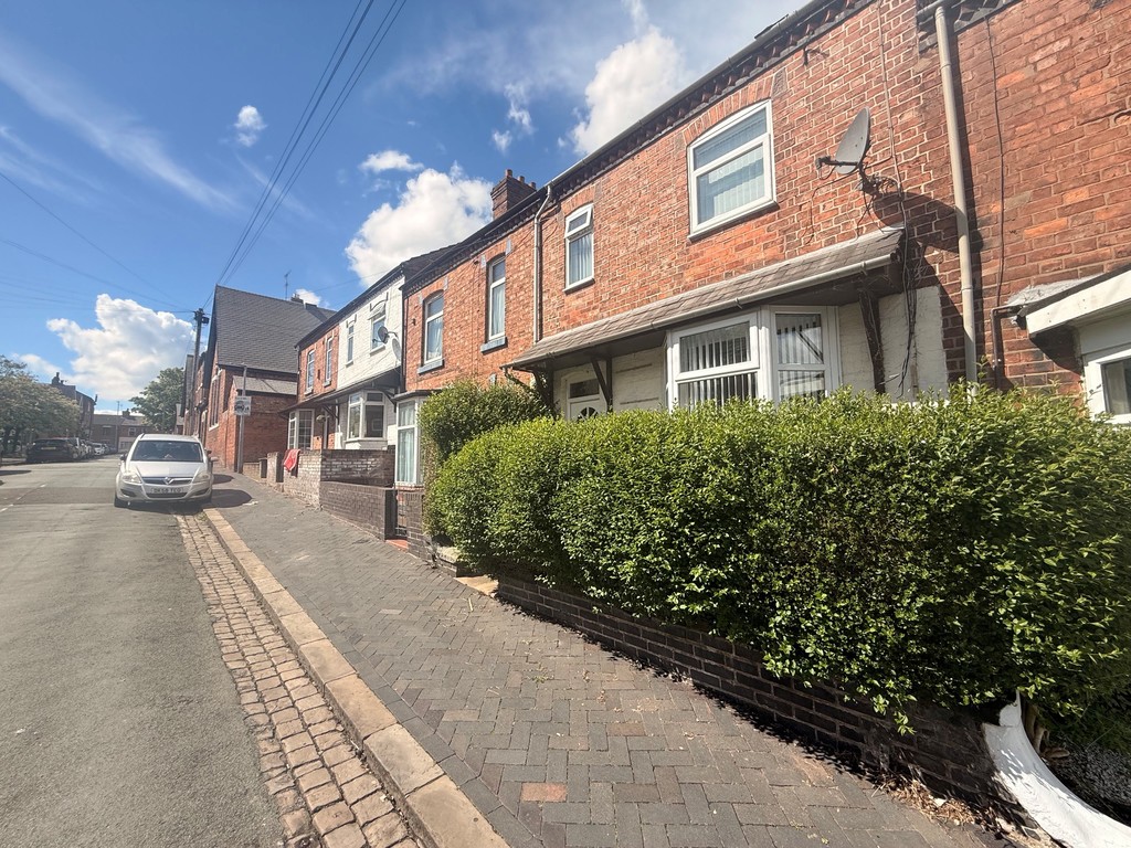 3 bed Mid Terraced House for rent in Cheshire. From Martin & Co - Crewe 3 bed Mid Terraced House for rent in Cheshire. From Martin & Co - Crewe