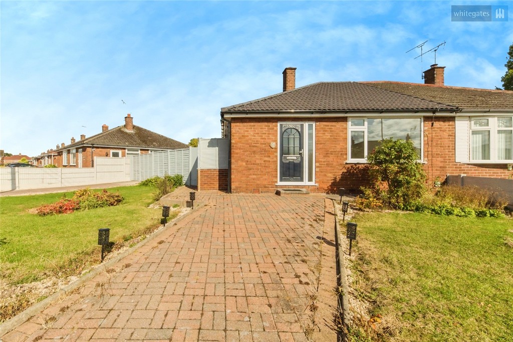 2 bed Semi-detached bungalow for rent in Coppenhall Moss. From Martin & Co - Crewe 2 bed Semi-detached bungalow for rent in Coppenhall Moss. From Martin & Co - Crewe