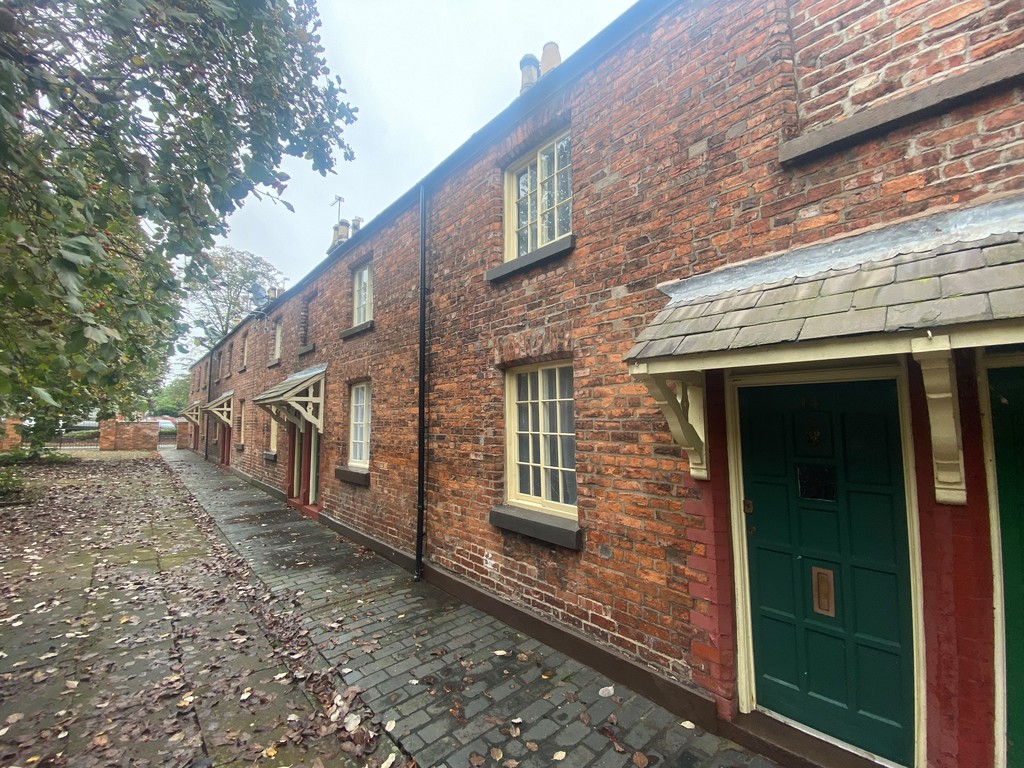 2 bed Cottage for rent in Coppenhall Moss. From Martin & Co - Crewe 2 bed Cottage for rent in Coppenhall Moss. From Martin & Co - Crewe