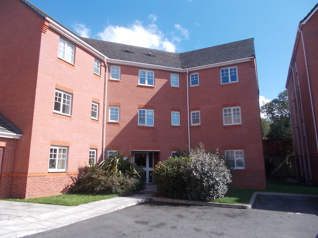 2 bed Apartment for rent in Crewe. From Martin & Co - Crewe