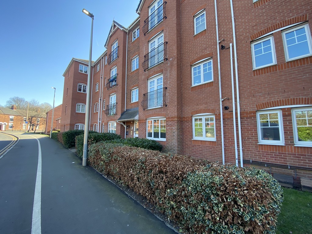2 bed Apartment for rent in Coppenhall Moss. From Martin & Co - Crewe
