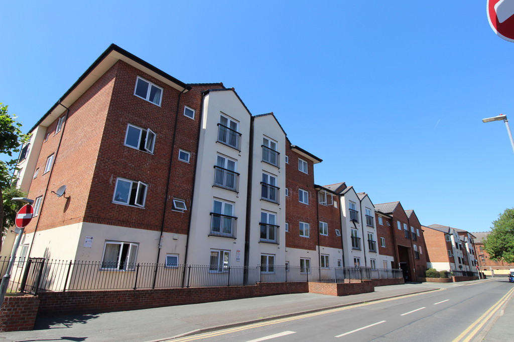 2 bed Apartment for rent in Cheshire. From Martin & Co - Crewe