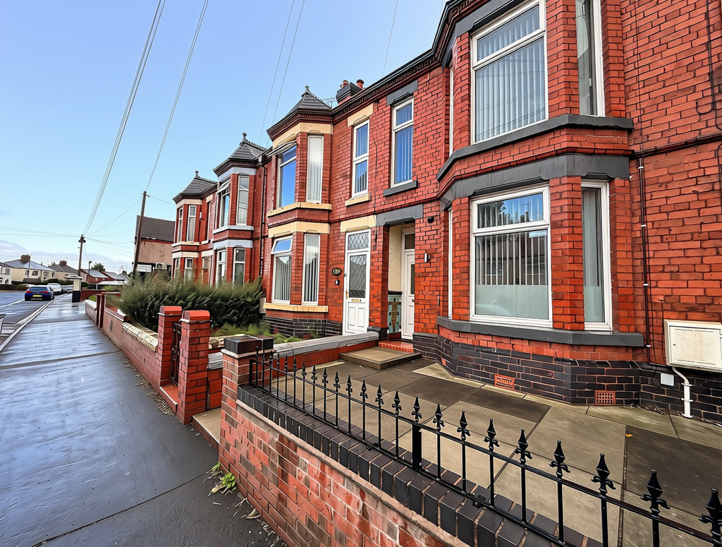 3 bed Mid Terraced House for rent in Coppenhall Moss. From Martin & Co - Crewe 3 bed Mid Terraced House for rent in Coppenhall Moss. From Martin & Co - Crewe