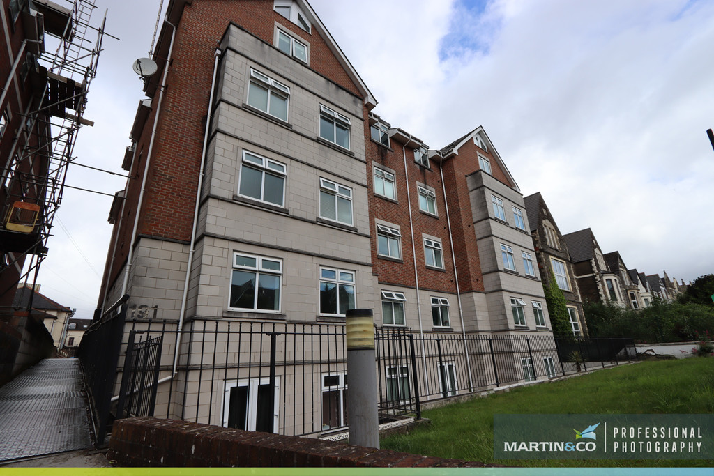 2 bed Apartment for rent in South Wales. From Martin & Co - Cardiff