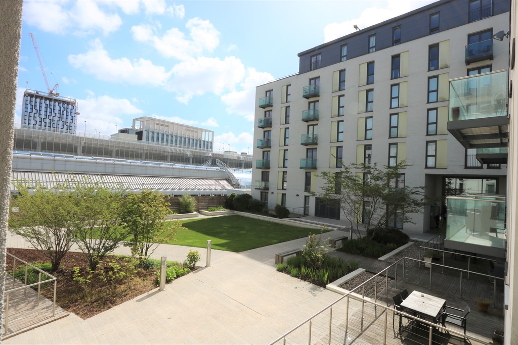 1 bed 1st Floor Flat for rent in Cardiff. From Martin & Co - Cardiff