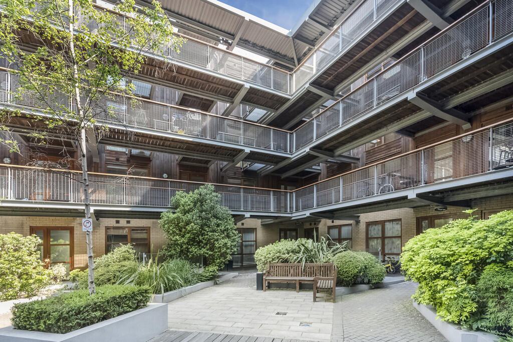 2 bed Apartment for rent in Willesden. From Martin & Co - Chelsea Riverside