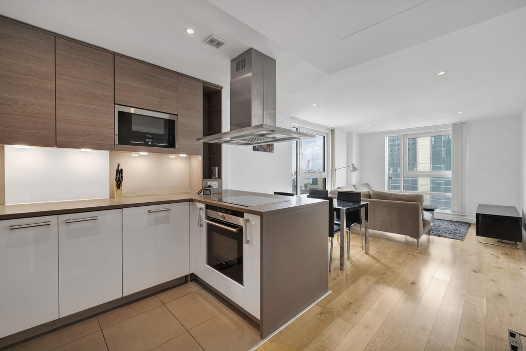 2 bed Apartment for rent in London . From Martin & Co - Chelsea Riverside