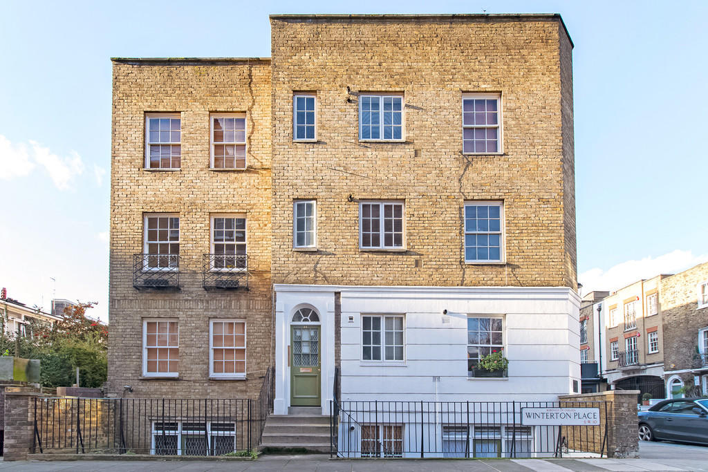 3 bed Studio for rent in Chelsea. From Martin & Co - Chelsea Riverside