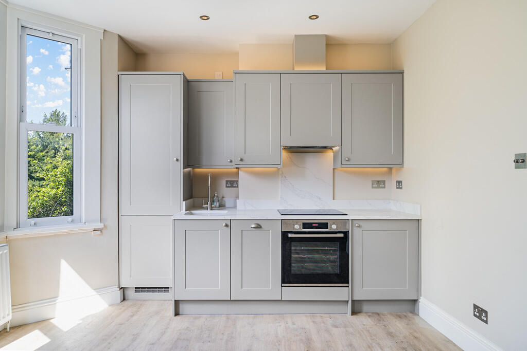 2 bed Apartment for rent in Fulham. From Martin & Co - Chelsea Riverside