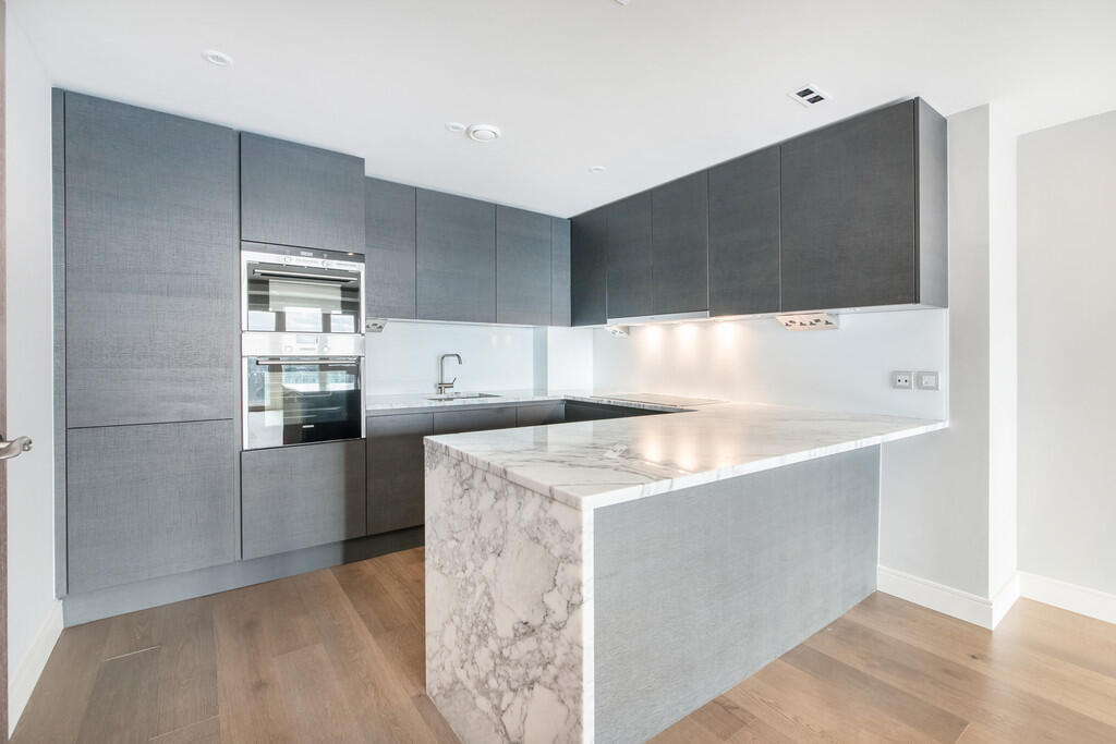 2 bed Apartment for rent in Hammersmith. From Martin & Co - Chelsea Riverside 2 bed Apartment for rent in Hammersmith. From Martin & Co - Chelsea Riverside