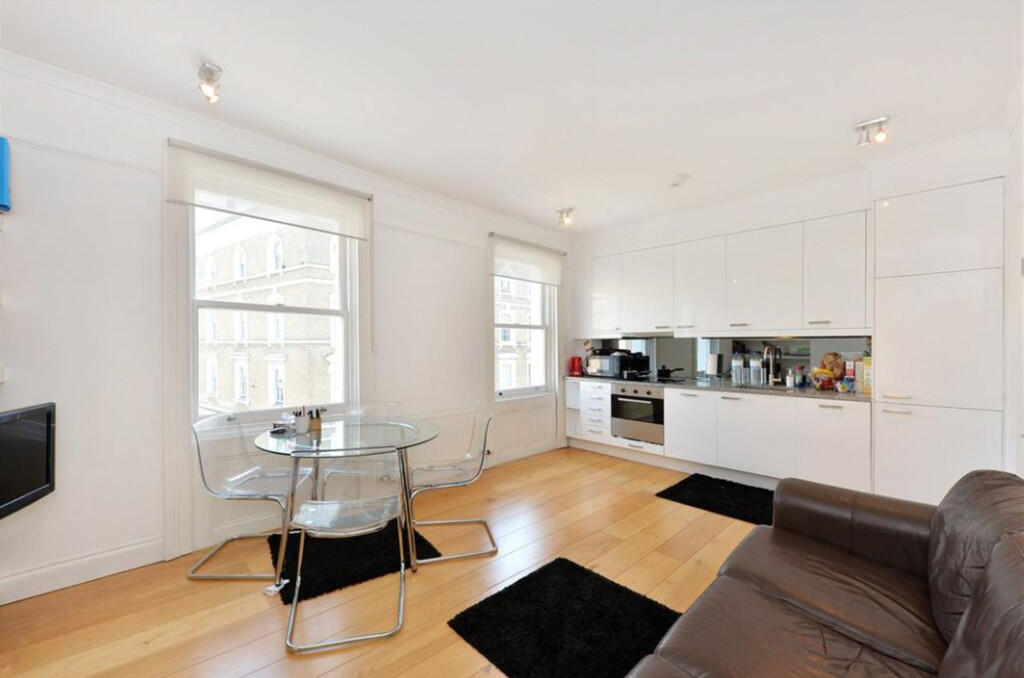 1 bed Apartment for rent in Kensington. From Martin & Co - Chelsea Riverside