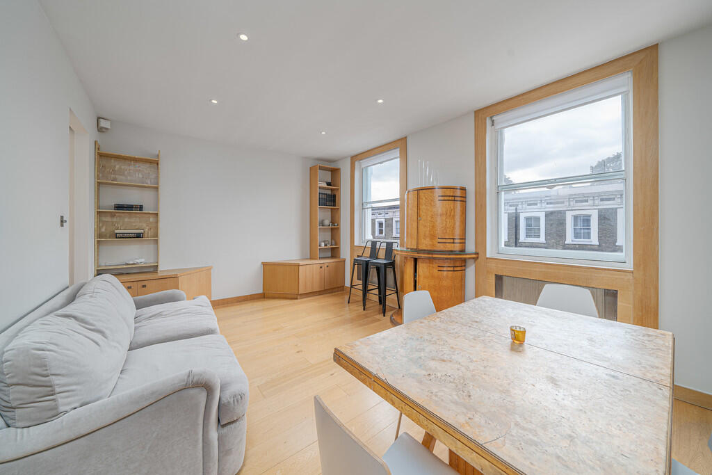 2 bed Apartment for rent in Kensington. From Martin & Co - Chelsea Riverside