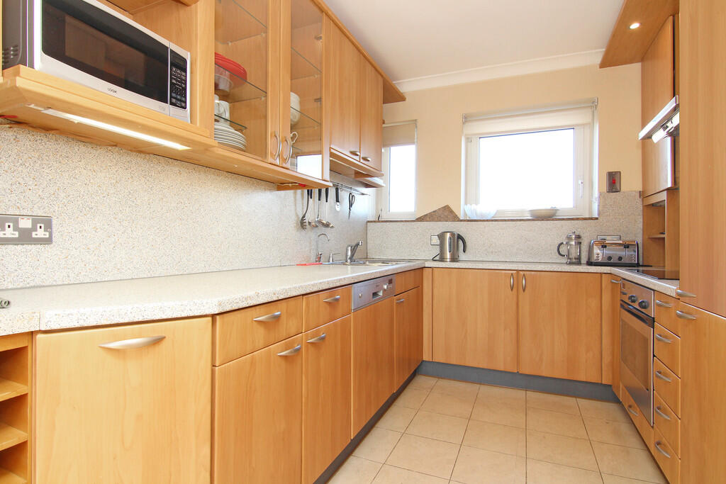 3 bed Apartment for rent in Chelsea. From Martin & Co - Chelsea Riverside 3 bed Apartment for rent in Chelsea. From Martin & Co - Chelsea Riverside