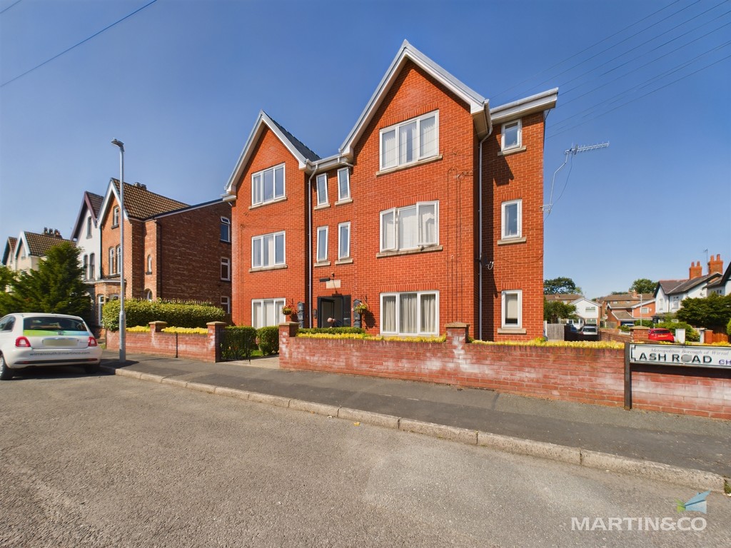 2 bed Ground Floor Flat for rent in Wirral. From Martin & Co - Wirral Bebington