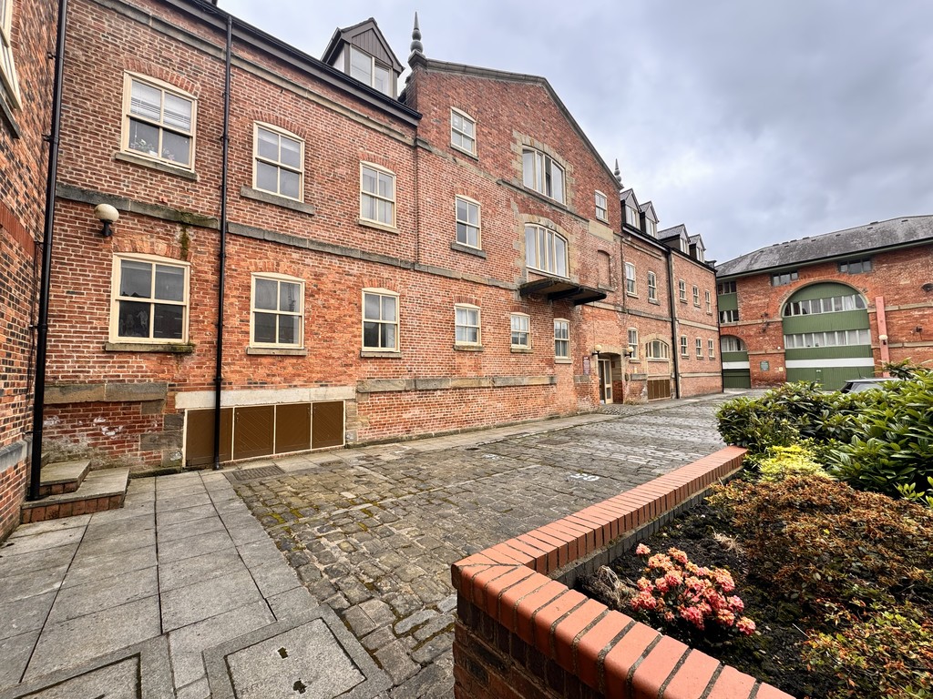 2 bed Apartment for rent in Leeds. From Martin & Co - Leeds City