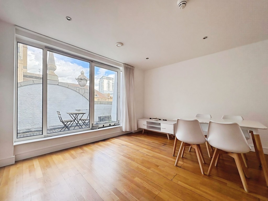2 bed Penthouse for rent in West Yorkshire . From Martin & Co - Leeds City 2 bed Penthouse for rent in West Yorkshire . From Martin & Co - Leeds City