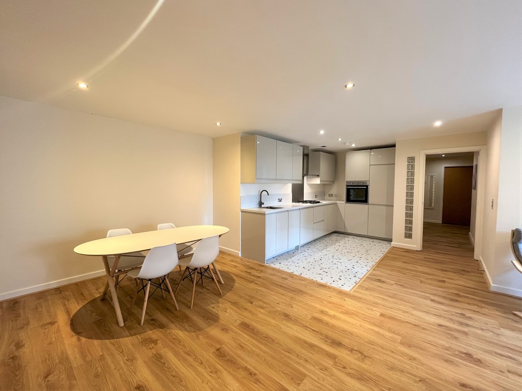 3 bed Apartment for rent in Leeds. From Martin & Co - Leeds City 3 bed Apartment for rent in Leeds. From Martin & Co - Leeds City