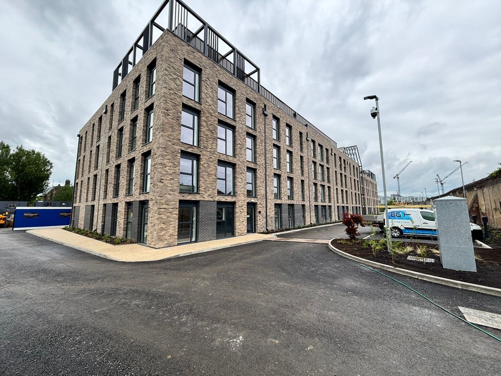 2 bed Apartment for rent in Leeds. From Martin & Co - Leeds City