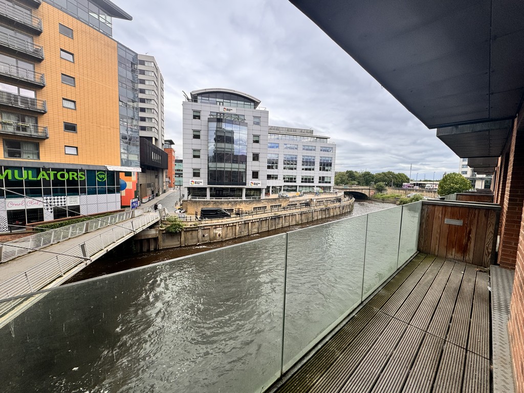 2 bed Apartment for rent in Leeds. From Martin & Co - Leeds City 2 bed Apartment for rent in Leeds. From Martin & Co - Leeds City