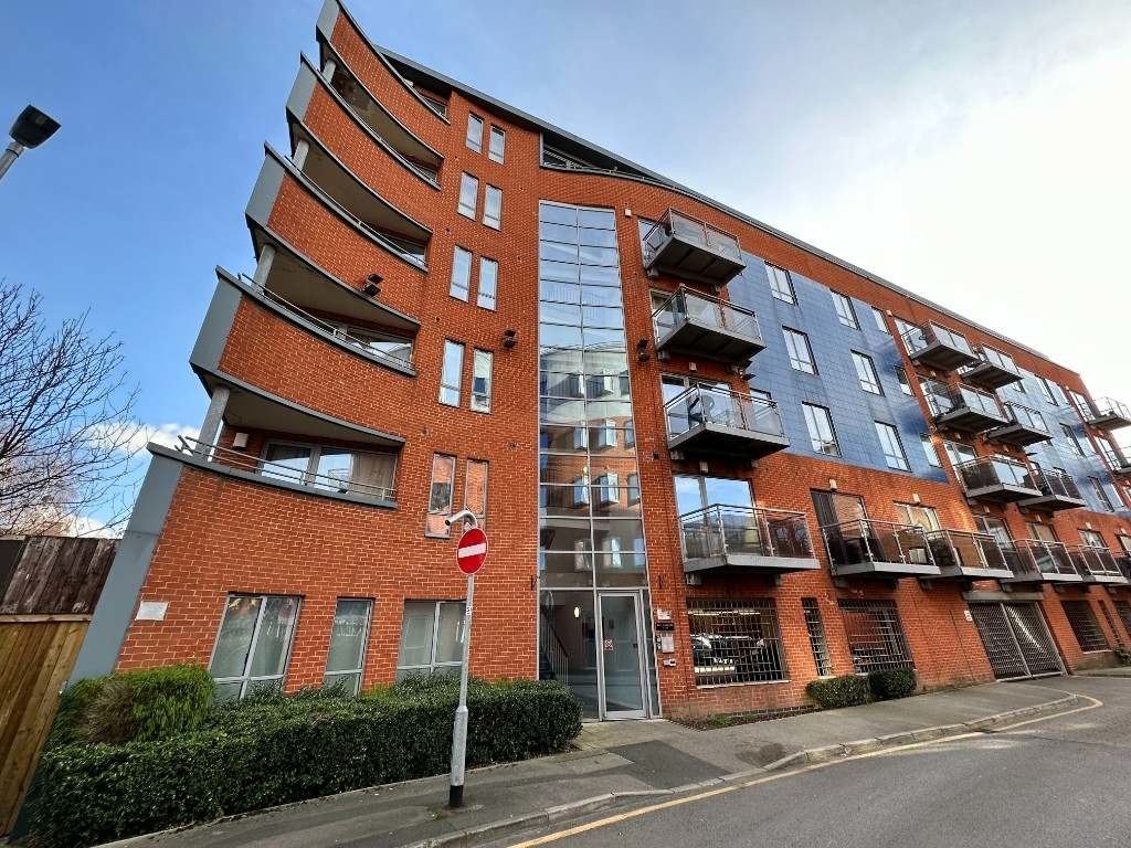 1 bed Apartment for rent in Leeds. From Martin & Co - Leeds City 1 bed Apartment for rent in Leeds. From Martin & Co - Leeds City