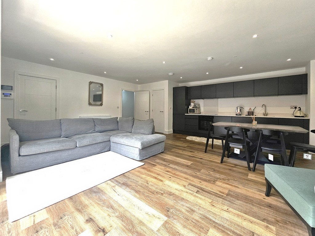 3 bed Town House for rent in West Yorkshire. From Martin & Co - Leeds City
