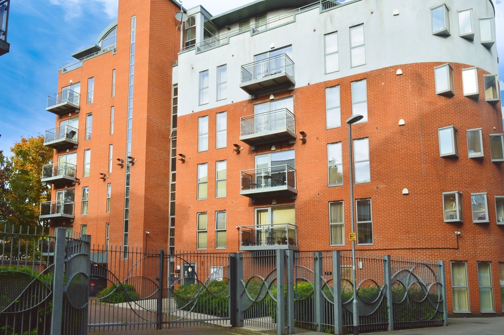 2 bed Apartment for rent in Leeds. From Martin & Co - Leeds City 2 bed Apartment for rent in Leeds. From Martin & Co - Leeds City