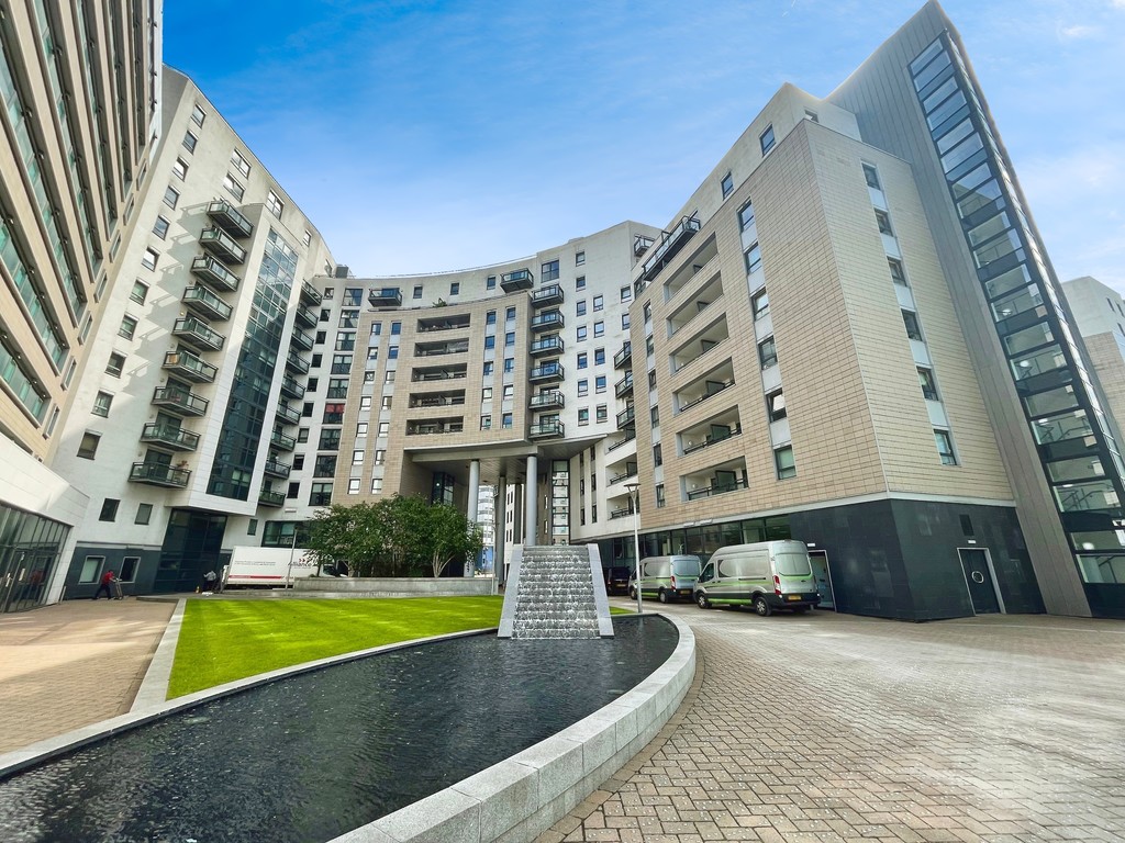 2 bed Apartment for rent in West Yorkshire. From Martin & Co - Leeds City 2 bed Apartment for rent in West Yorkshire. From Martin & Co - Leeds City