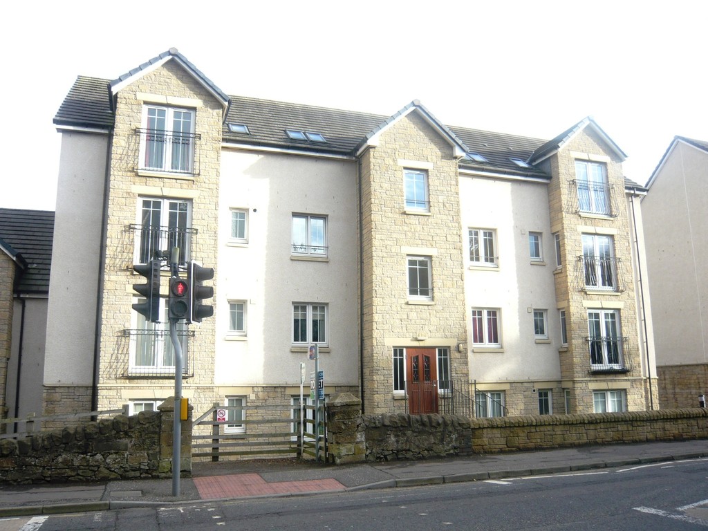 3 bed Apartment for rent in Fife. From Martin & Co - Dunfermline