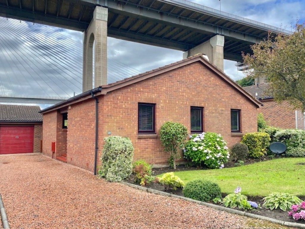 3 bed Detached bungalow for rent in Fife. From Martin & Co - Dunfermline