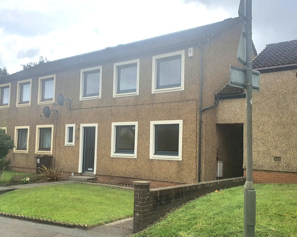 3 bed Semi Detached for rent in Oakley. From Martin & Co - Dunfermline 3 bed Semi Detached for rent in Oakley. From Martin & Co - Dunfermline