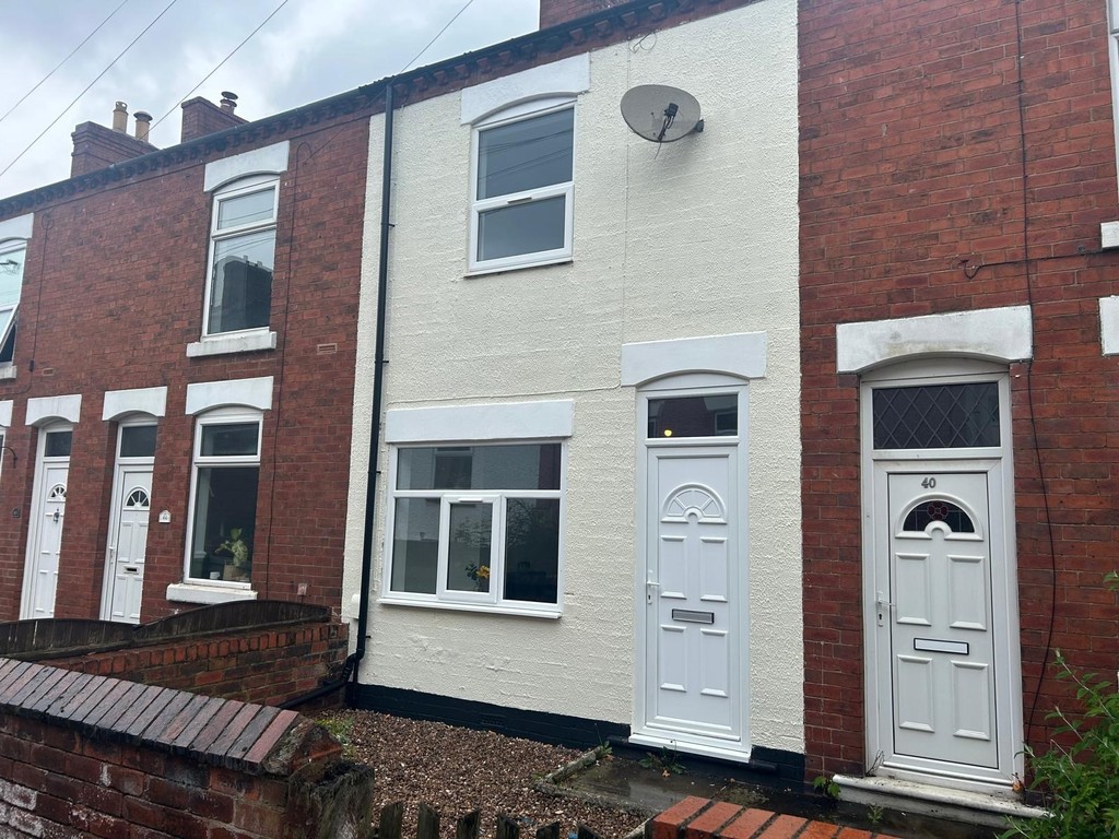 2 bed Mid Terraced House for rent in Chesterfield. From Martin & Co - Chesterfield