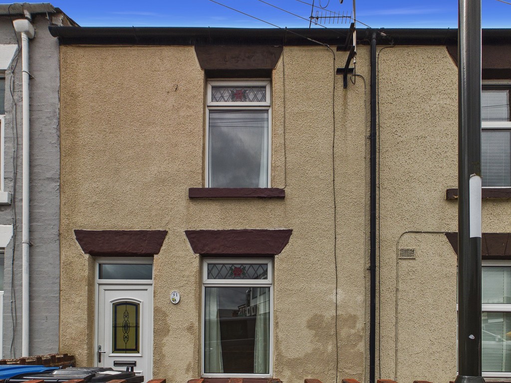 2 bed Mid Terraced House for rent in Derbyshire. From Martin & Co - Chesterfield 2 bed Mid Terraced House for rent in Derbyshire. From Martin & Co - Chesterfield