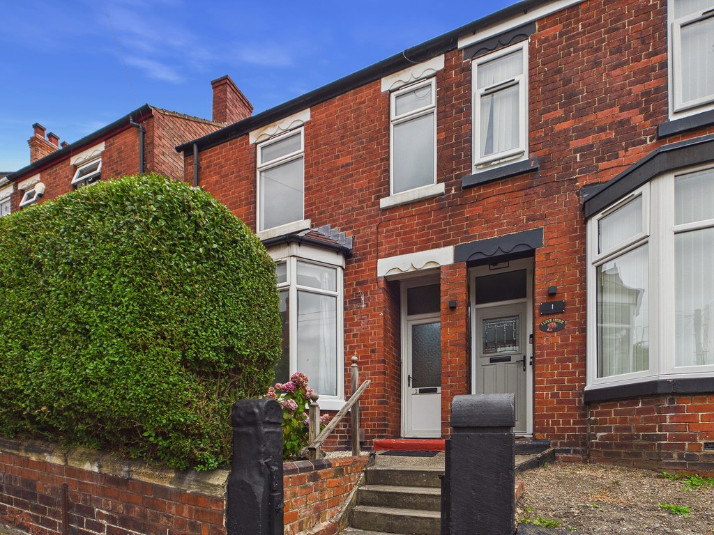 3 bed Semi Detached for rent in Chesterfield. From Martin & Co - Chesterfield