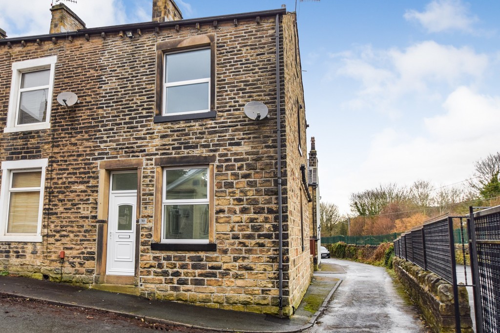3 bed End of Terrace for rent in West Yorkshire. From Martin & Co - Saltaire