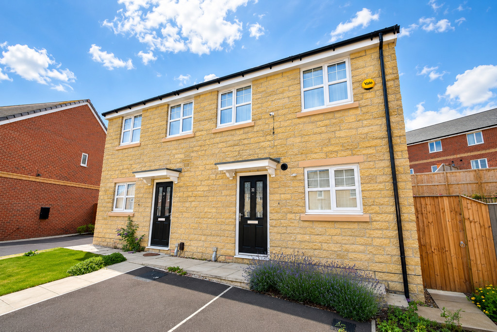3 bed Semi Detached for rent in West Yorkshire. From Martin & Co - Saltaire 3 bed Semi Detached for rent in West Yorkshire. From Martin & Co - Saltaire