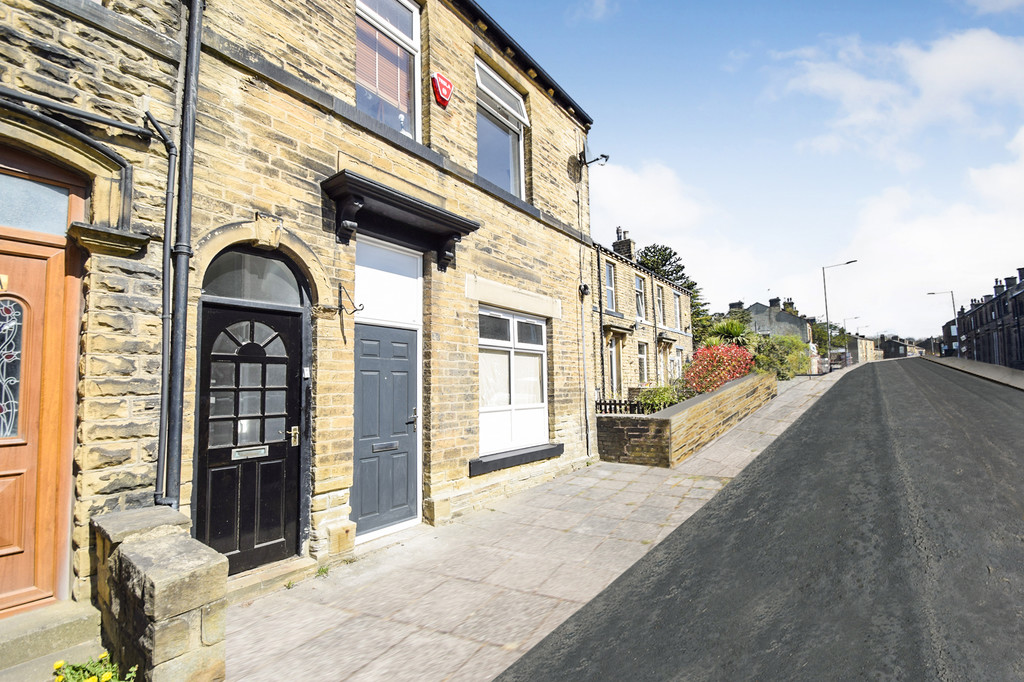 2 bed 1st Floor Flat for rent in West Yorkshire. From Martin & Co - Saltaire 2 bed 1st Floor Flat for rent in West Yorkshire. From Martin & Co - Saltaire