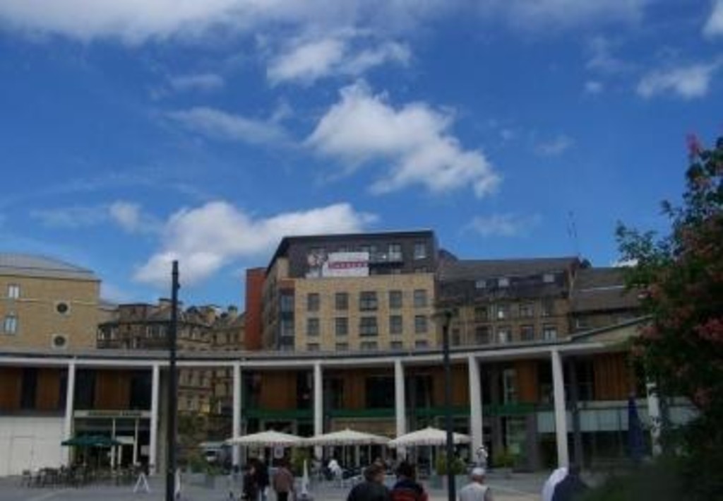 1 bed Apartment for rent in West Yorkshire. From Martin & Co - Saltaire 1 bed Apartment for rent in West Yorkshire. From Martin & Co - Saltaire
