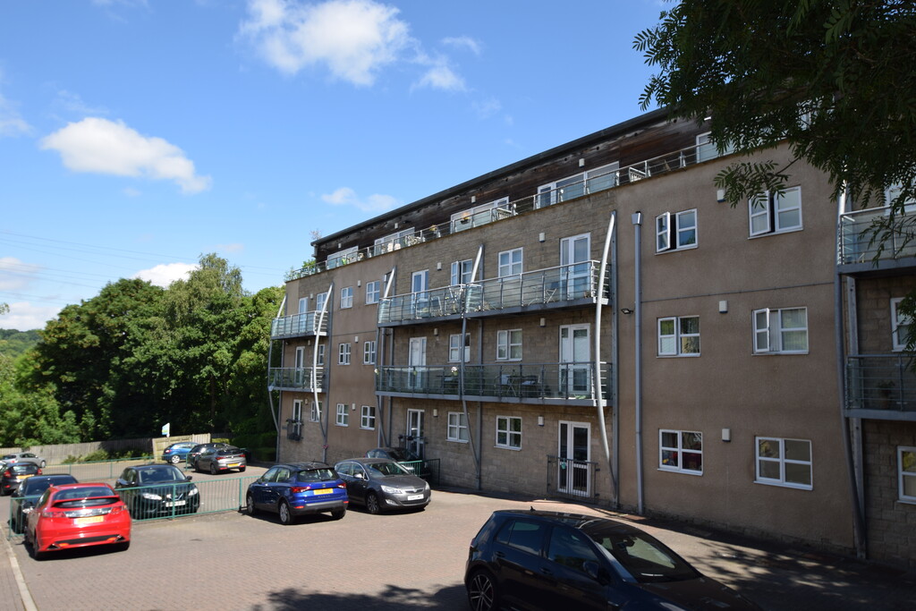 2 bed Apartment for rent in West Yorkshire. From Martin & Co - Saltaire