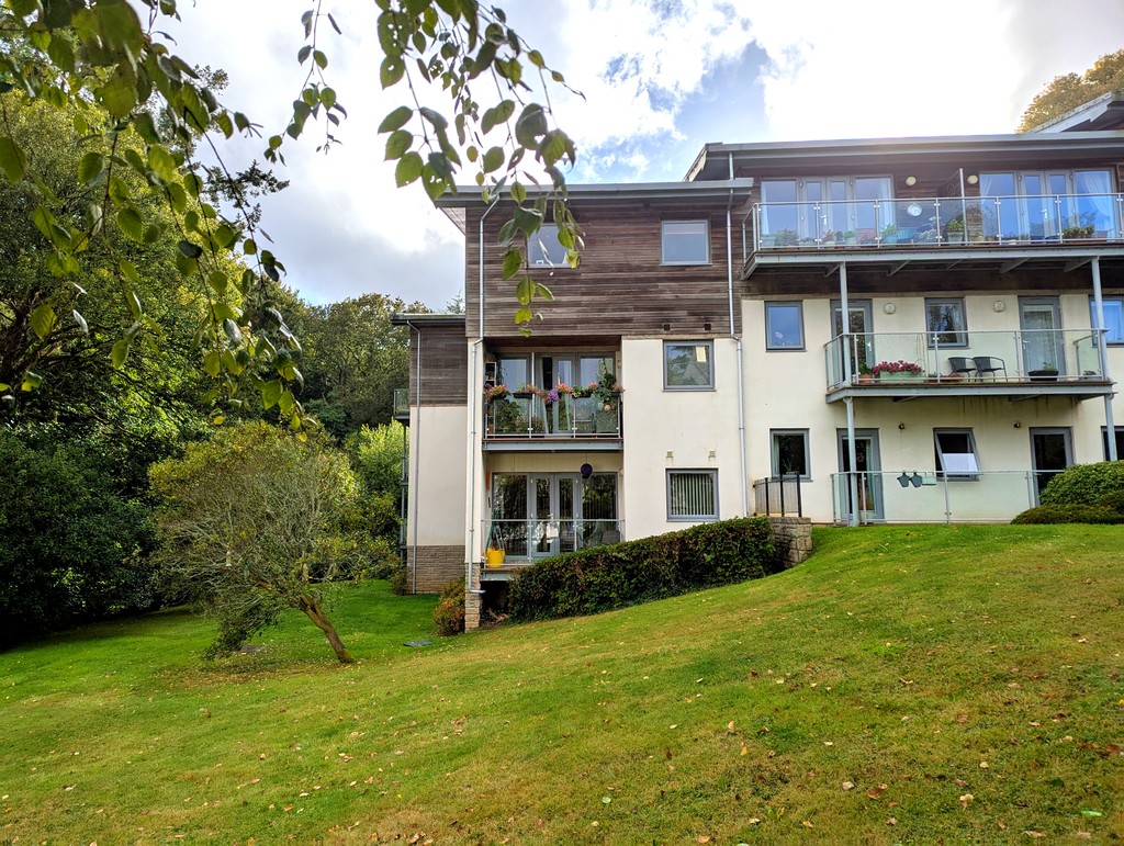 2 bed Apartment for rent in Cornwall. From Martin & Co - Truro 2 bed Apartment for rent in Cornwall. From Martin & Co - Truro